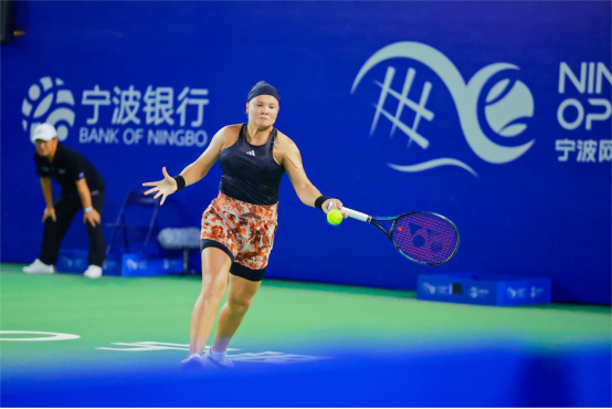 更是对自信 更是对自信