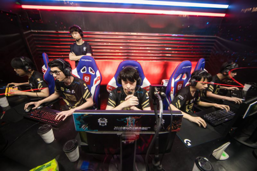 是球队崛起 是球队崛起