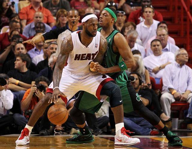 岛队锋线抢 岛队锋线抢